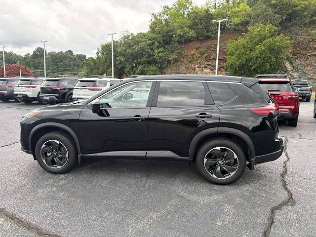 Certified 2025 Nissan Rogue SV AWD/4WD image 4