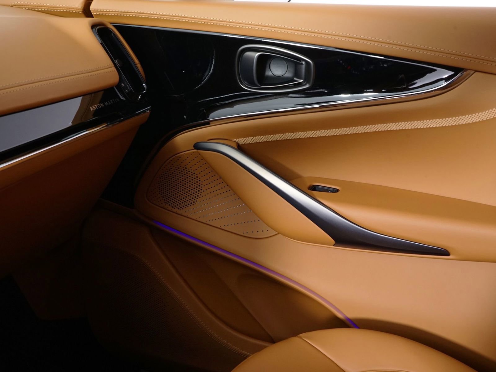 New 2026 Aston Martin DBX 707 AWD/4WD image 25