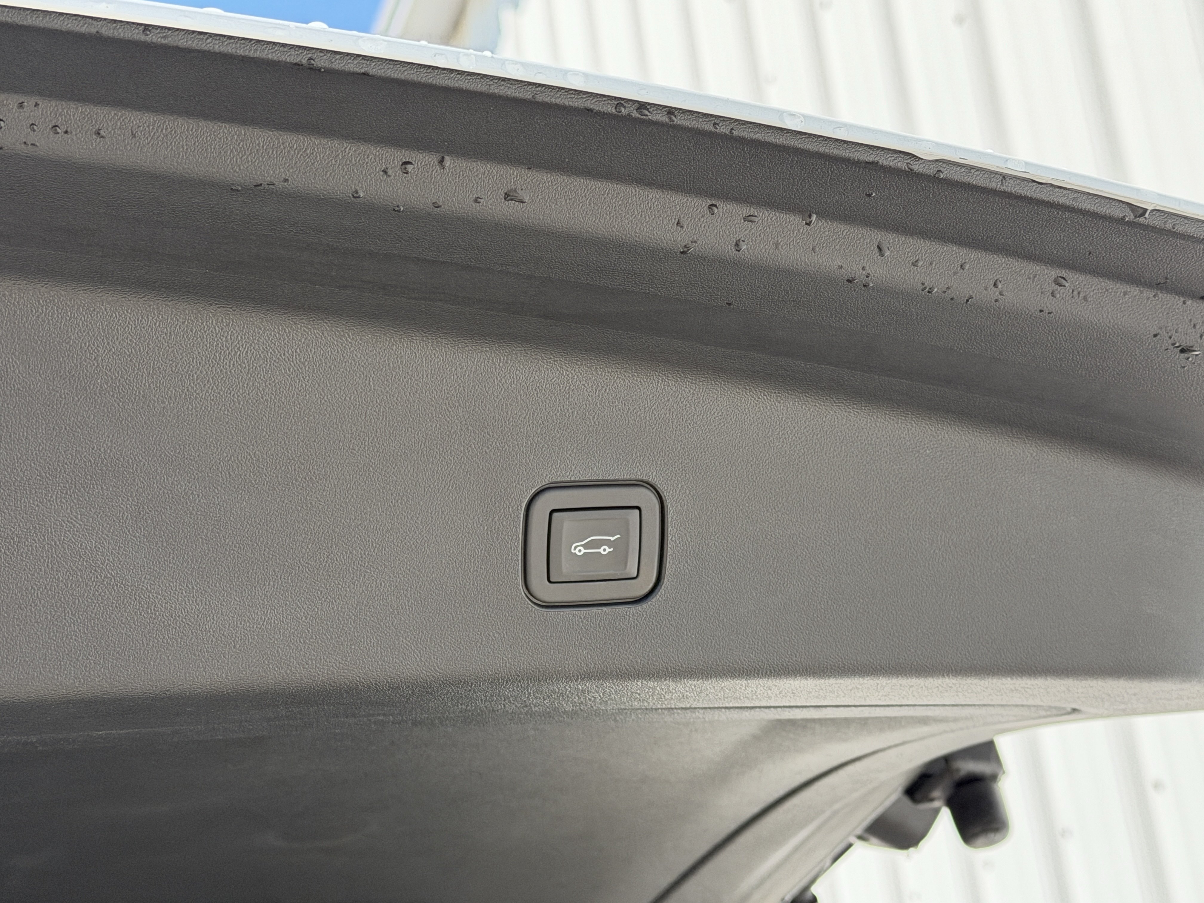 New 2027 Cadillac Vistiq Sport w/ LPO, Floor Liner Package AWD/4WD image 7