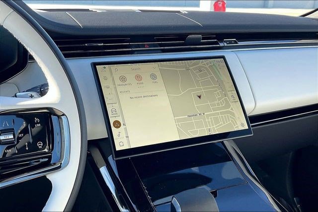 New 2025 Land Rover Range Rover Sport Dynamic SE image 6