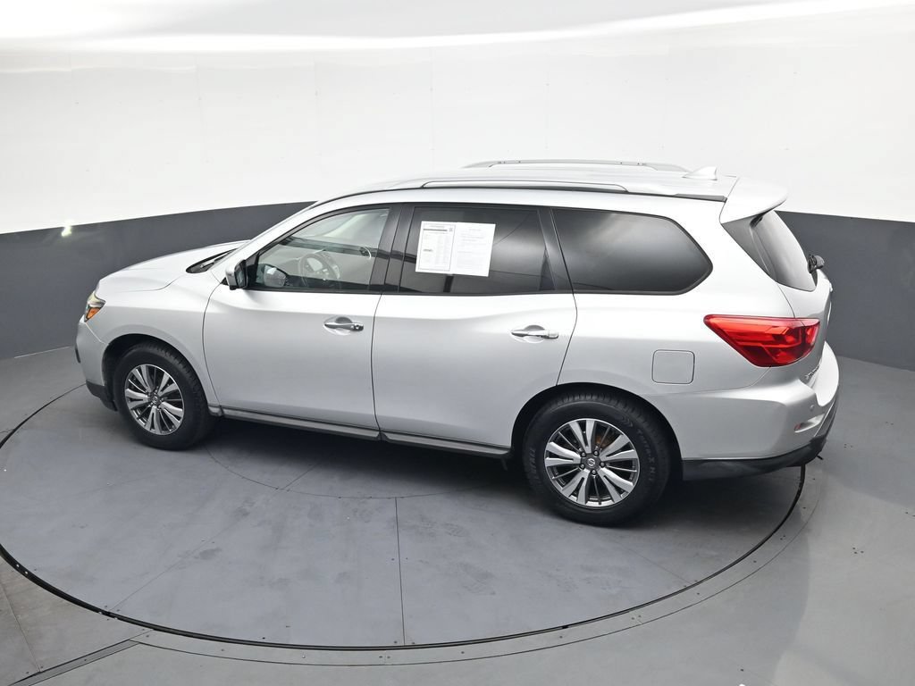 Used 2020 Nissan Pathfinder SL AWD/4WD image 39