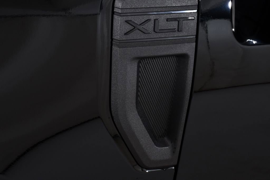 New 2026 Ford Maverick XLT image 21