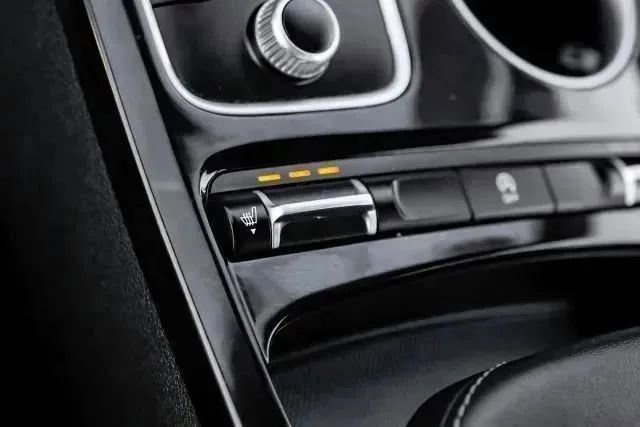 Used 2021 Kia Stinger GT-Line image 26