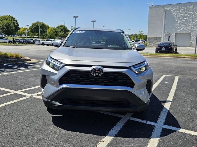 Used 2025 Toyota RAV4 XLE AWD/4WD image 3