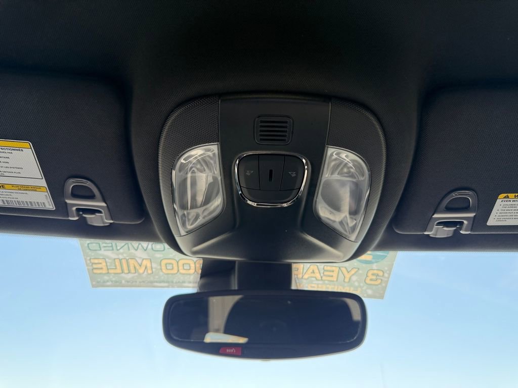 Used 2025 Jeep Compass Latitude image 24