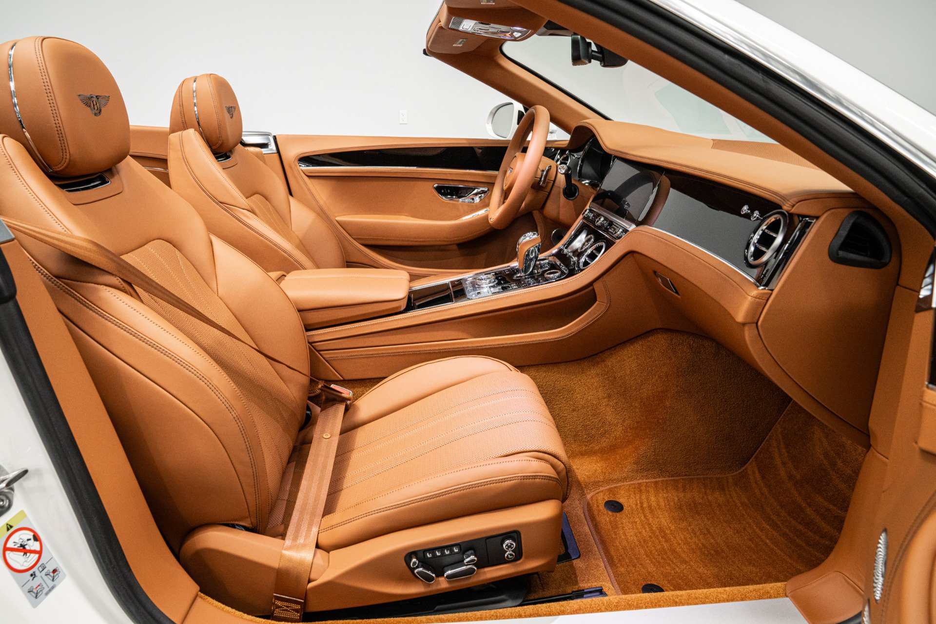 Used 2024 Bentley Continental GT Mulliner AWD/4WD image 36