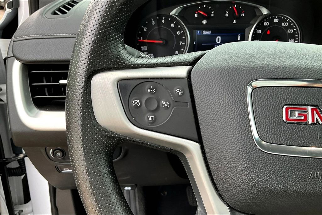 Used 2024 GMC Terrain SLE image 24