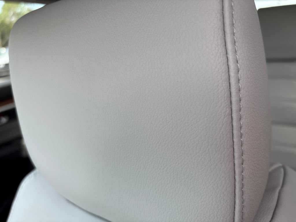 Used 2022 Honda CR-V EX-L image 6