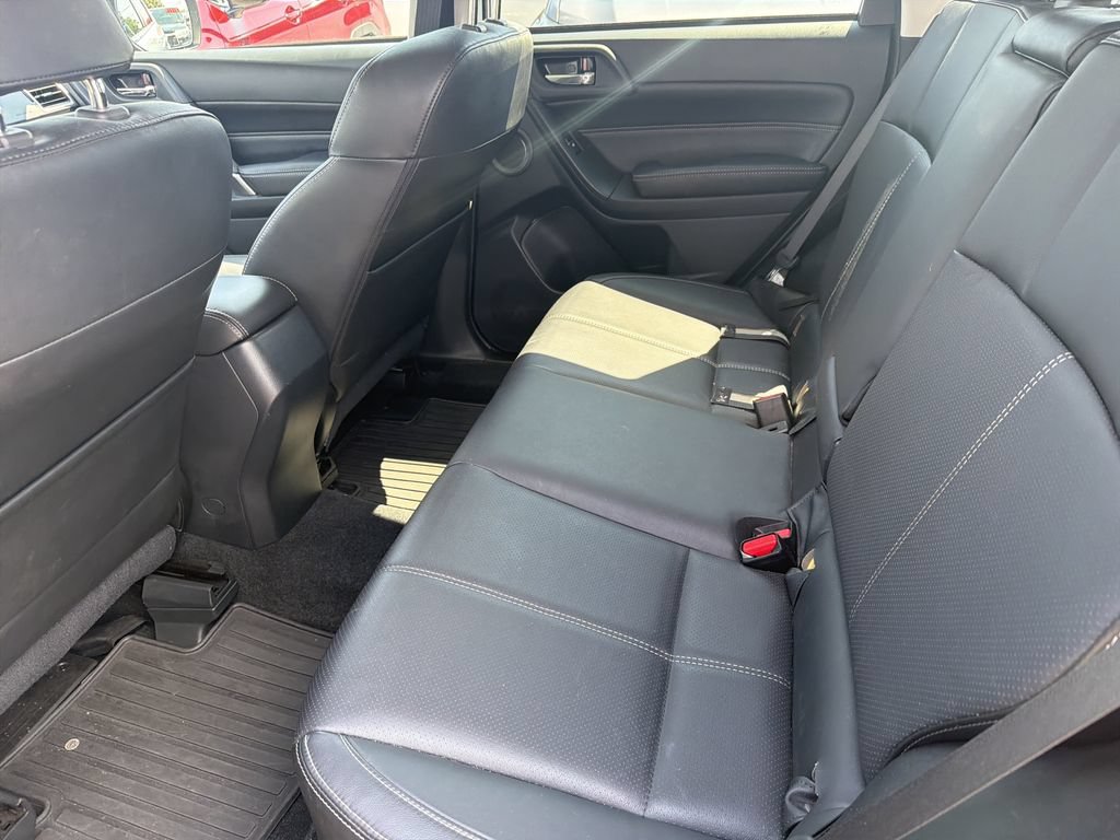 Used 2017 Subaru Forester 2.5i Touring AWD/4WD image 9