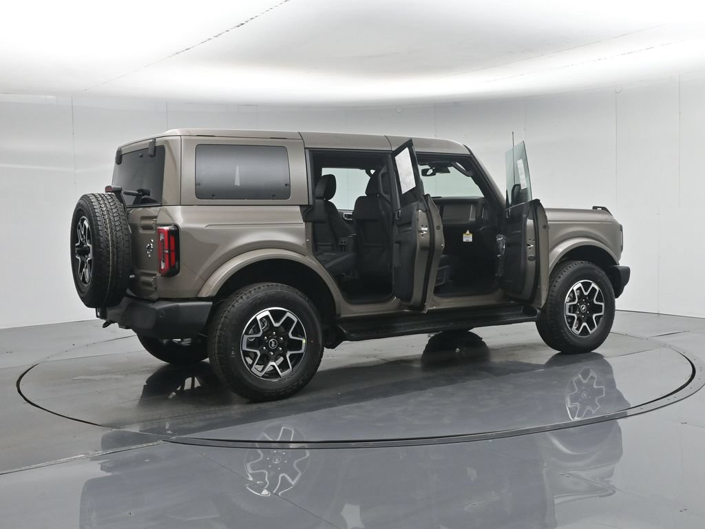New 2026 Ford Bronco Outer Banks AWD/4WD image 5