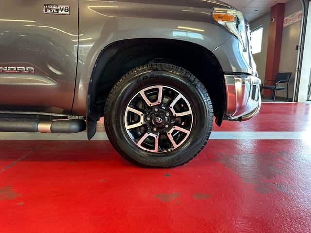 Certified 2018 Toyota Tundra SR5 w/ TRD Off Road Package AWD/4WD image 30