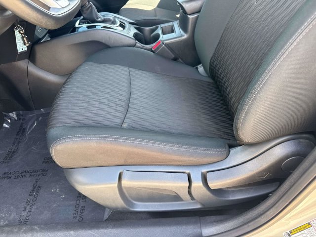 Used 2019 Nissan Rogue S FWD image 22