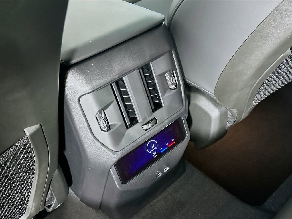 Used 2025 BMW X3 xDrive30i w/ Premium Package image 30