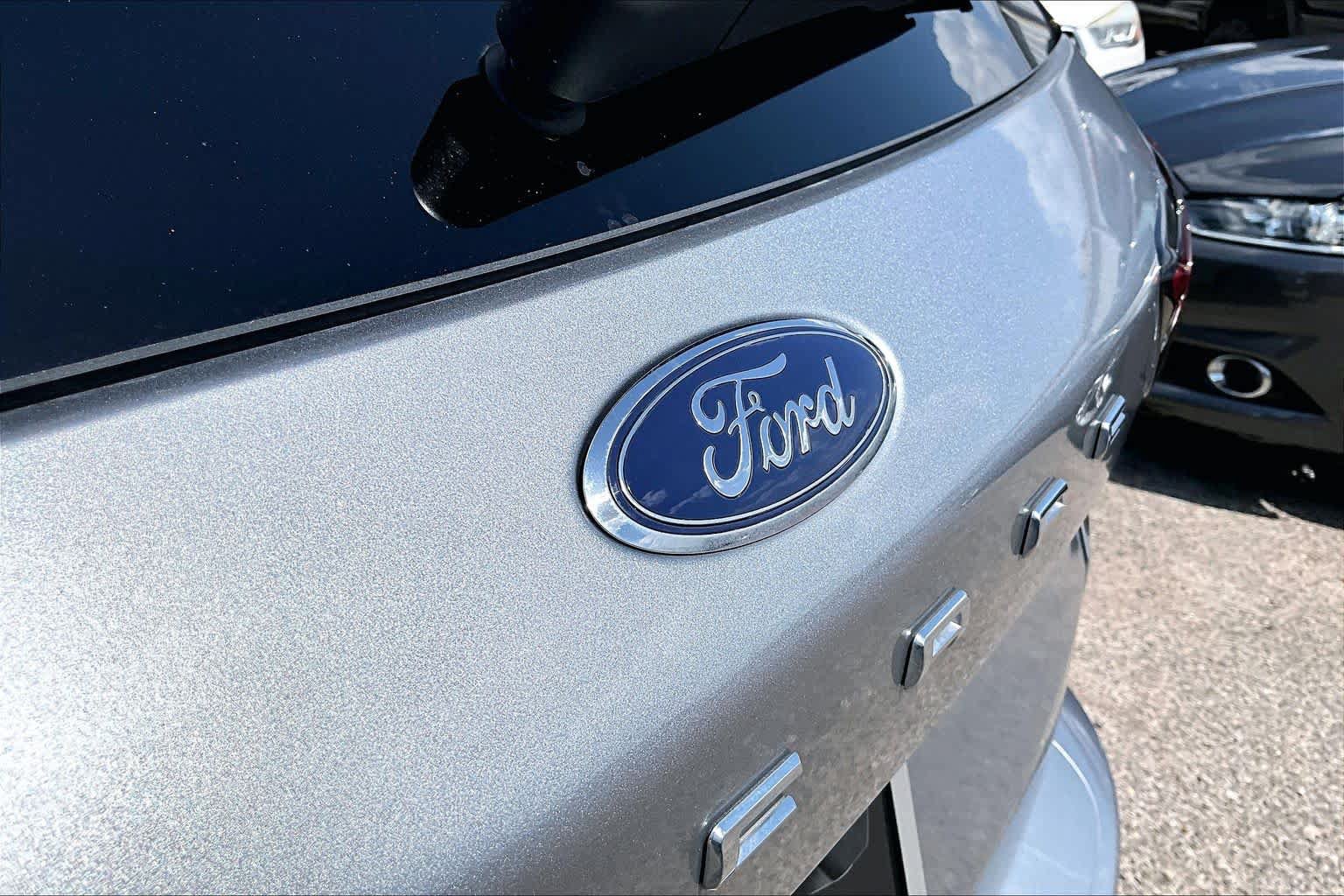 Used 2023 Ford Escape ST-Line w/ Tech Pack #1 FWD image 31