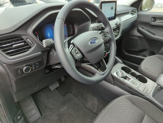 Certified 2024 Ford Escape Active AWD/4WD image 28