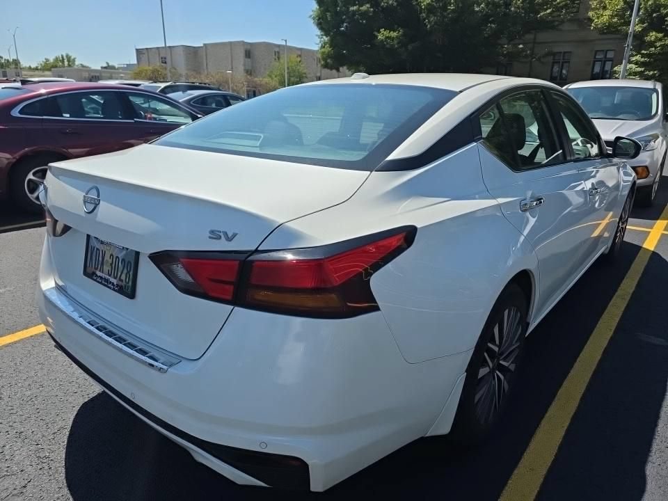 Certified 2023 Nissan Altima 2.5 SV w/ SV Premium Package FWD image 5