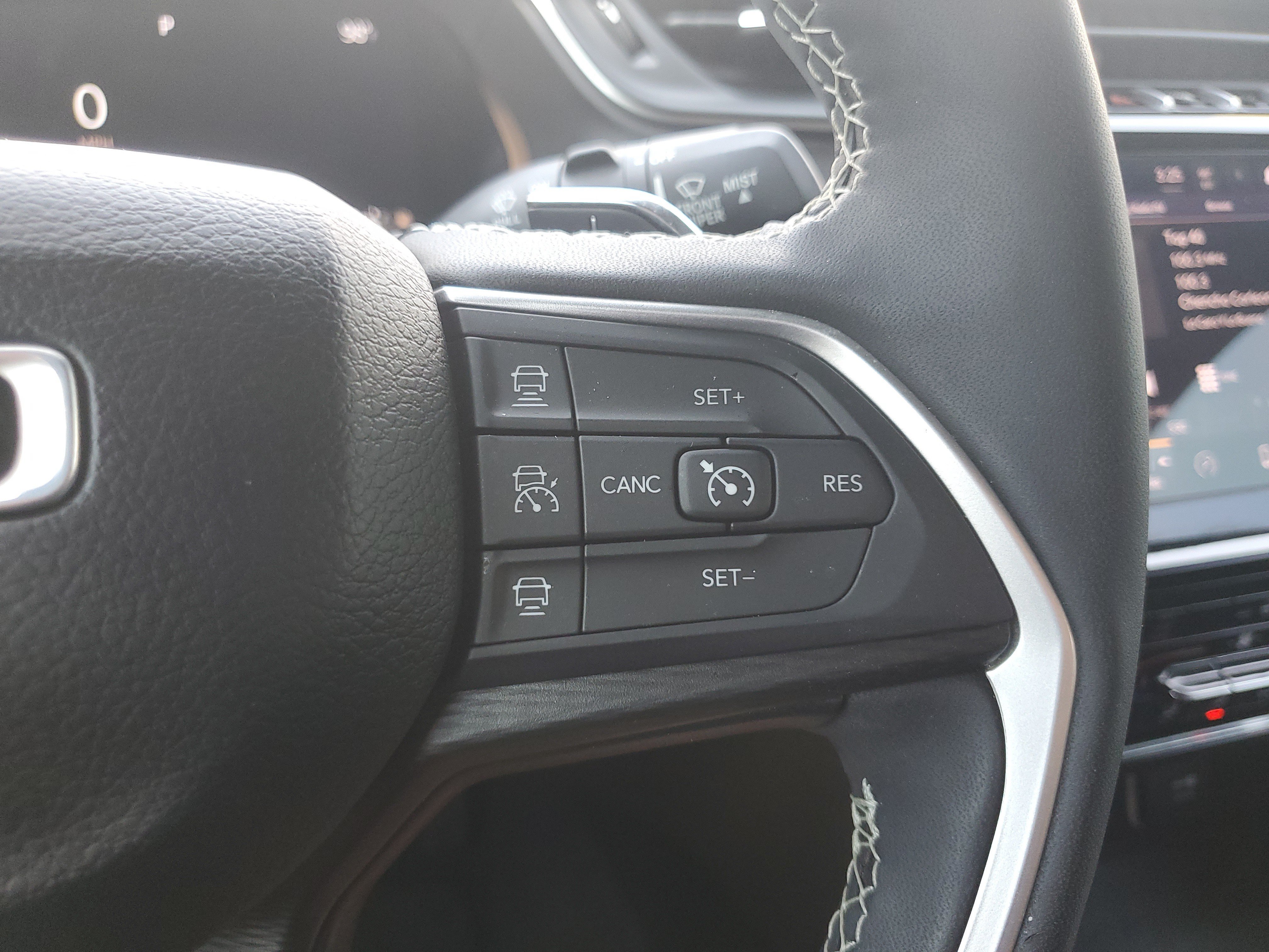 Used 2024 Jeep Grand Cherokee L Laredo RWD image 17