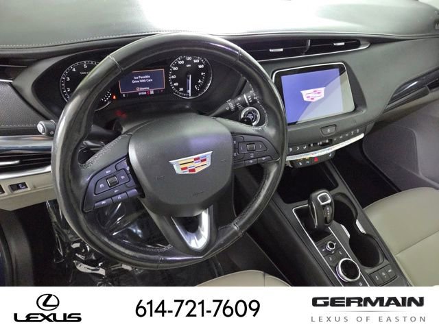 Used 2019 Cadillac XT4 Luxury w/ Cold Weather Package image 16