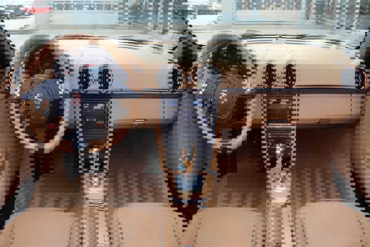 Used 2011 Porsche Boxster image 11