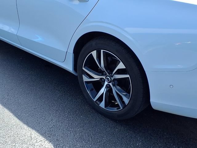 Used 2024 Volvo S60 B5 Plus AWD/4WD image 21