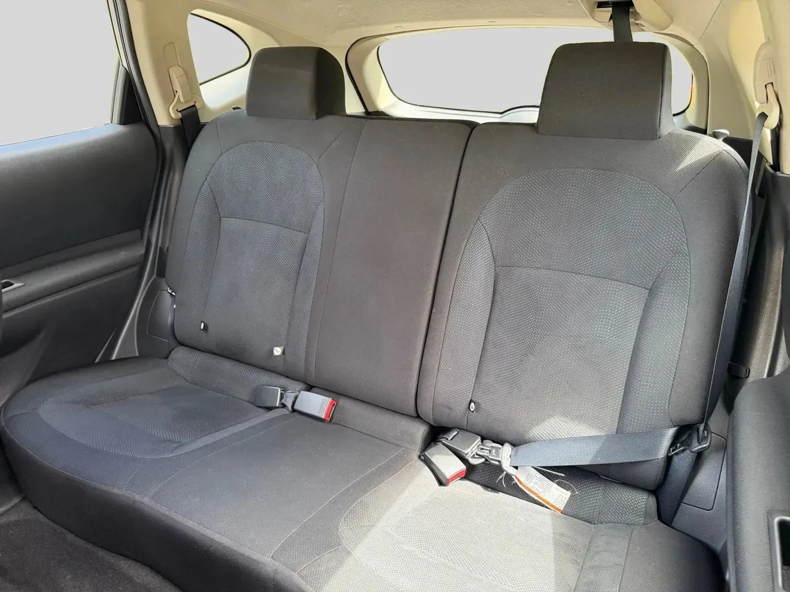 Used 2015 Nissan Rogue S w/ Convenience Package FWD image 13
