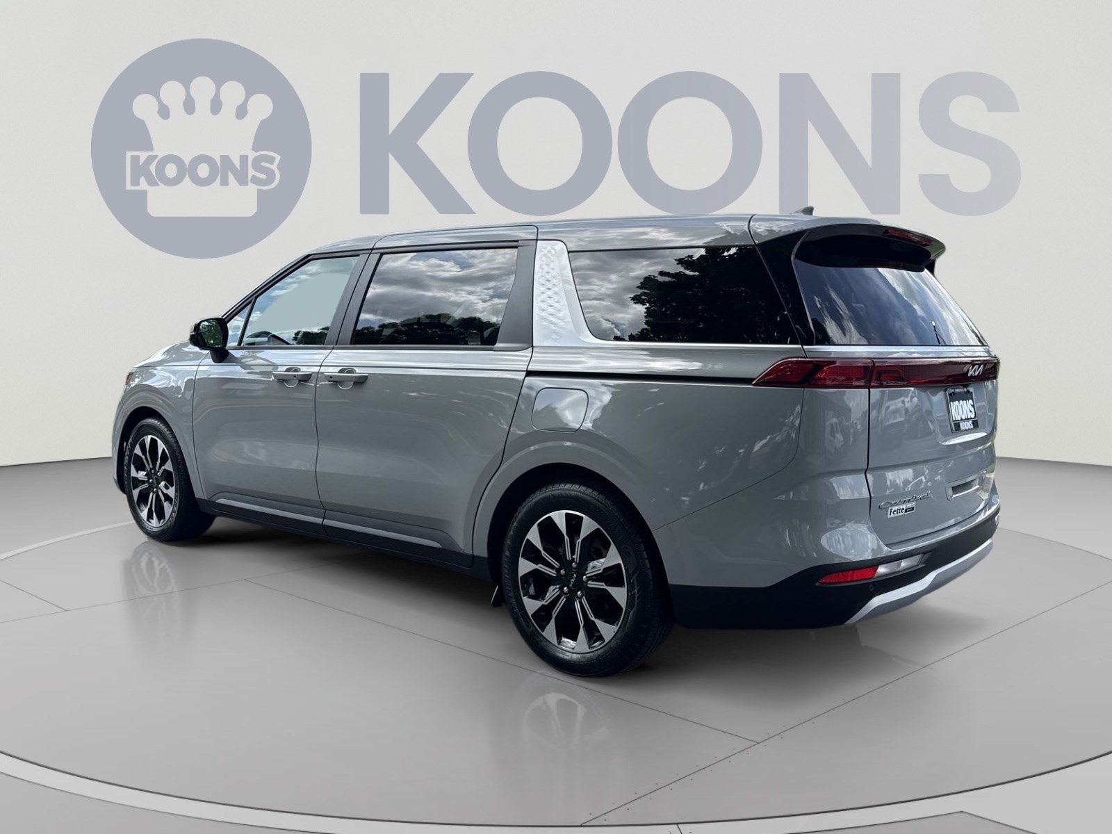 Used 2022 Kia Carnival EX FWD image 4
