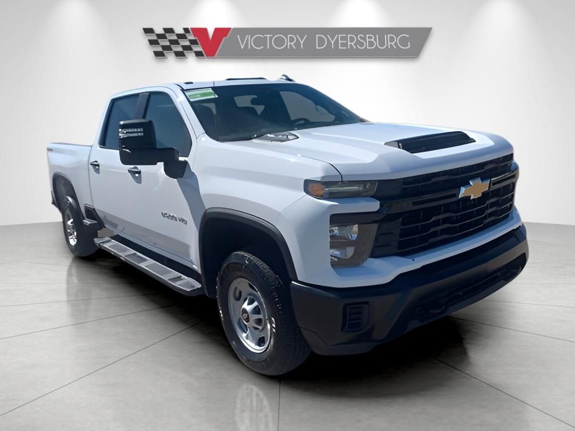 Used 2024 Chevrolet Silverado 2500 W/T image 2