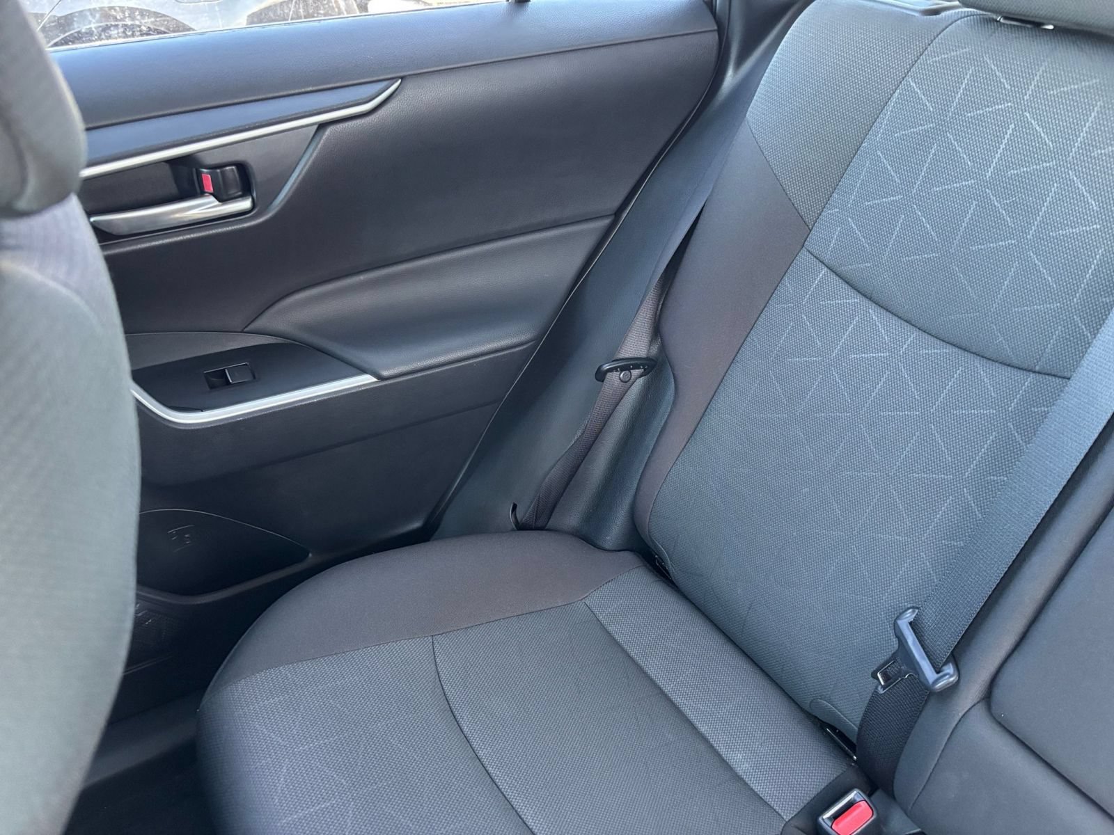 Used 2025 Toyota RAV4 XLE w/ Convenience Package AWD/4WD image 40