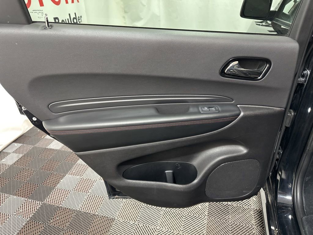 Used 2025 Dodge Durango GT AWD/4WD image 17