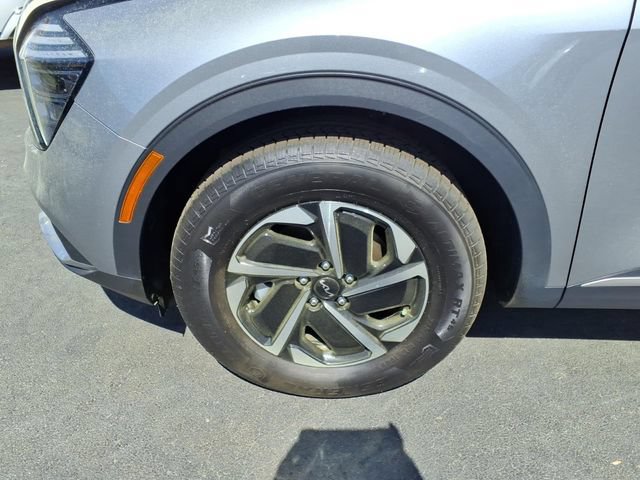 Used 2024 Kia Sportage LX AWD/4WD image 4