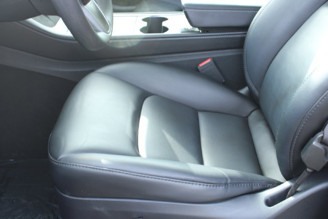 Used 2024 Tesla Model Y Long Range RWD image 27