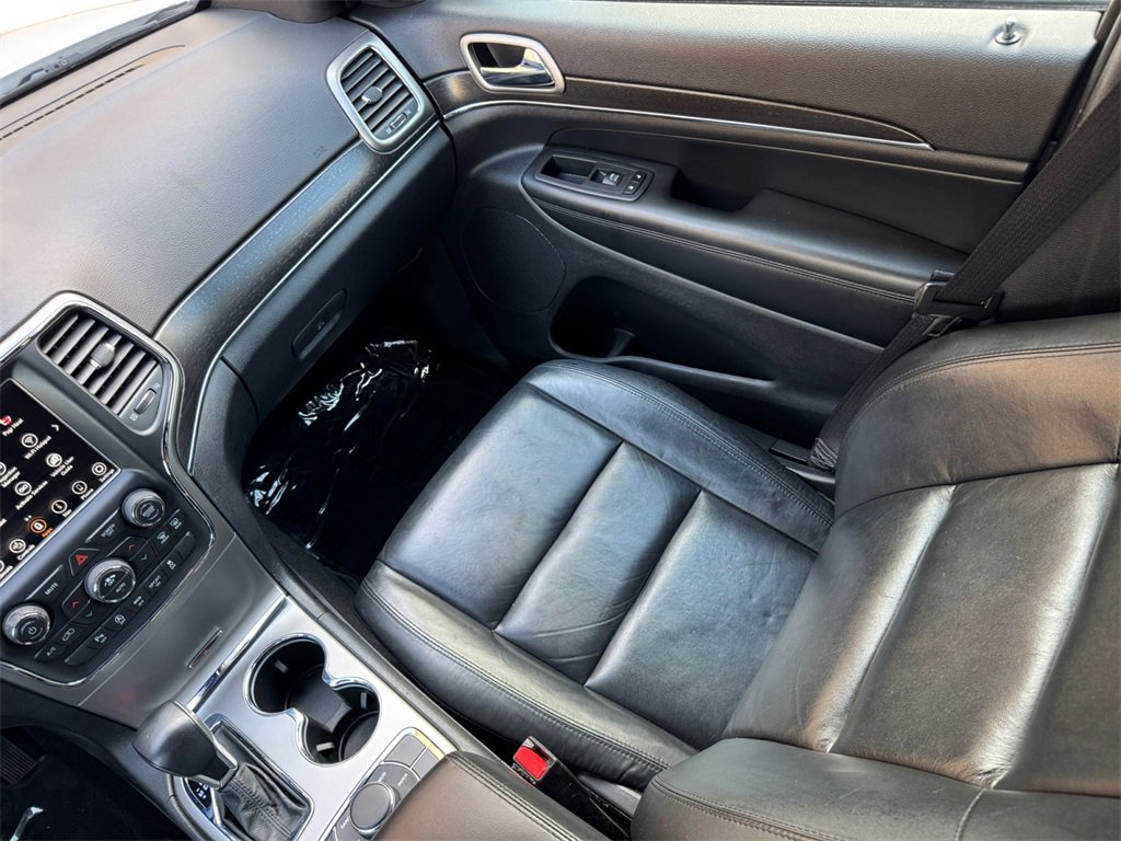 Used 2018 Jeep Grand Cherokee Limited image 17