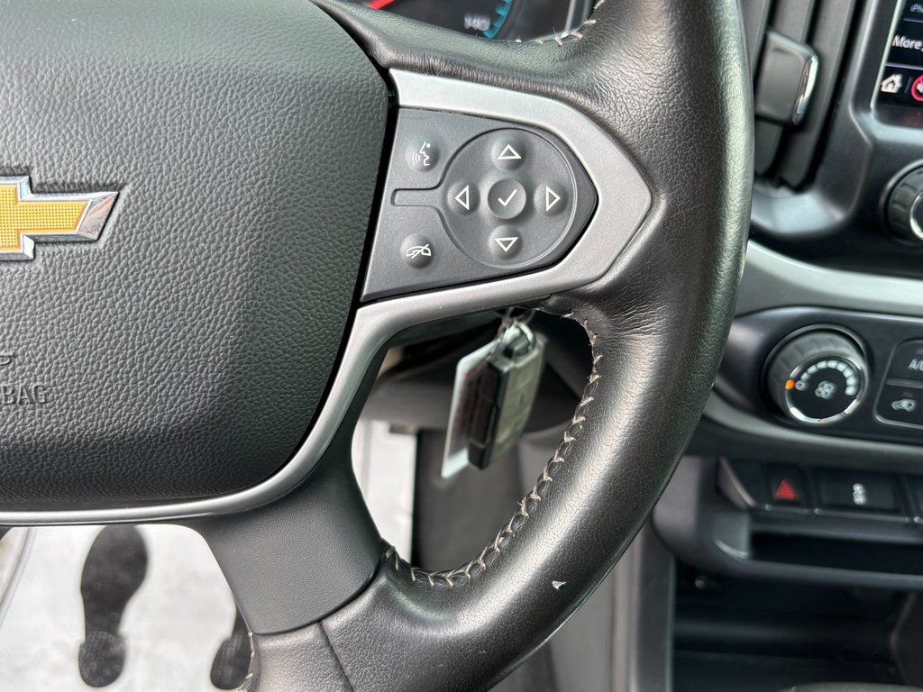 Used 2021 Chevrolet Colorado LT w/ LT Convenience Package AWD/4WD image 12