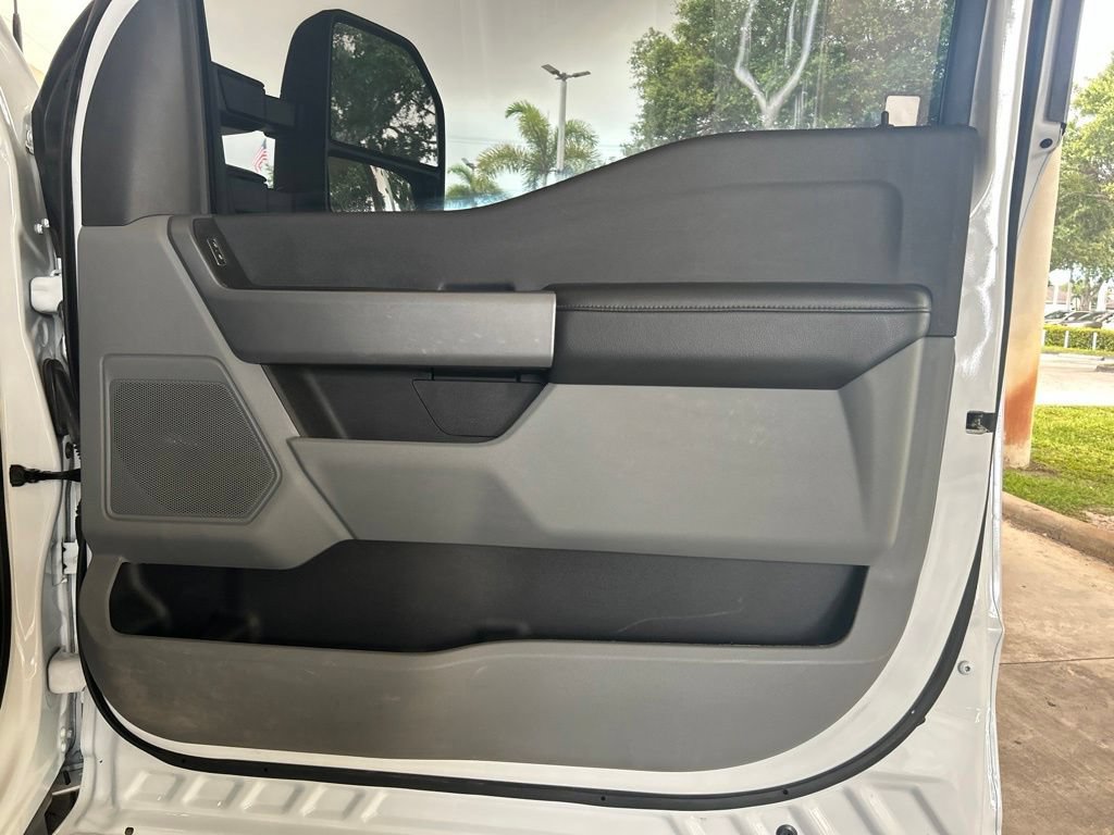 Used 2024 Ford F350 XLT AWD/4WD image 31