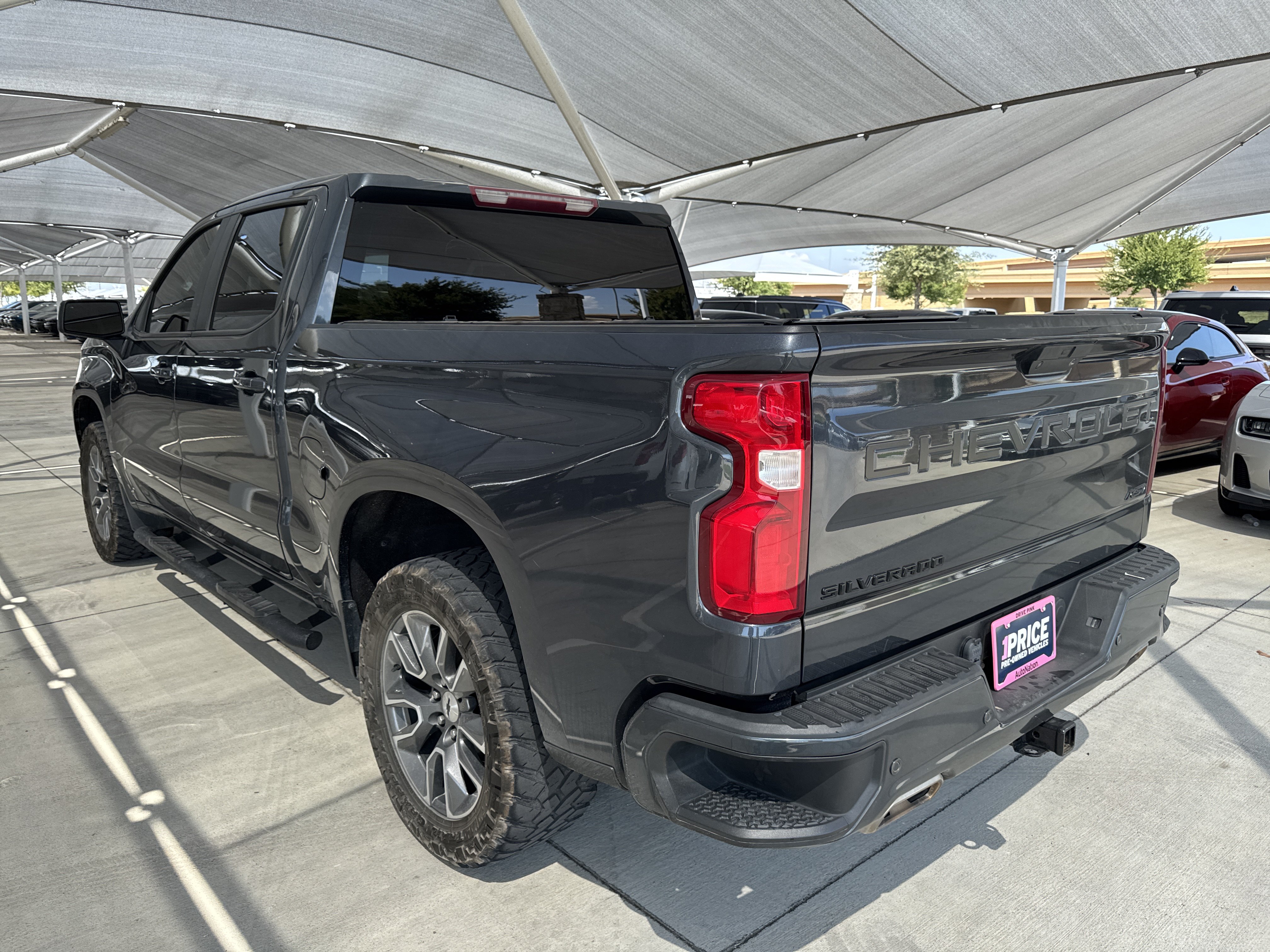 Used 2022 Chevrolet Silverado 1500 RST AWD/4WD image 3