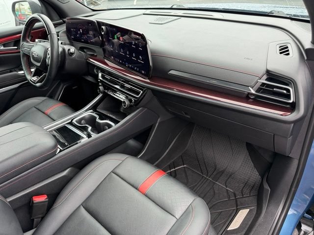Used 2024 Chevrolet Traverse RS FWD image 18