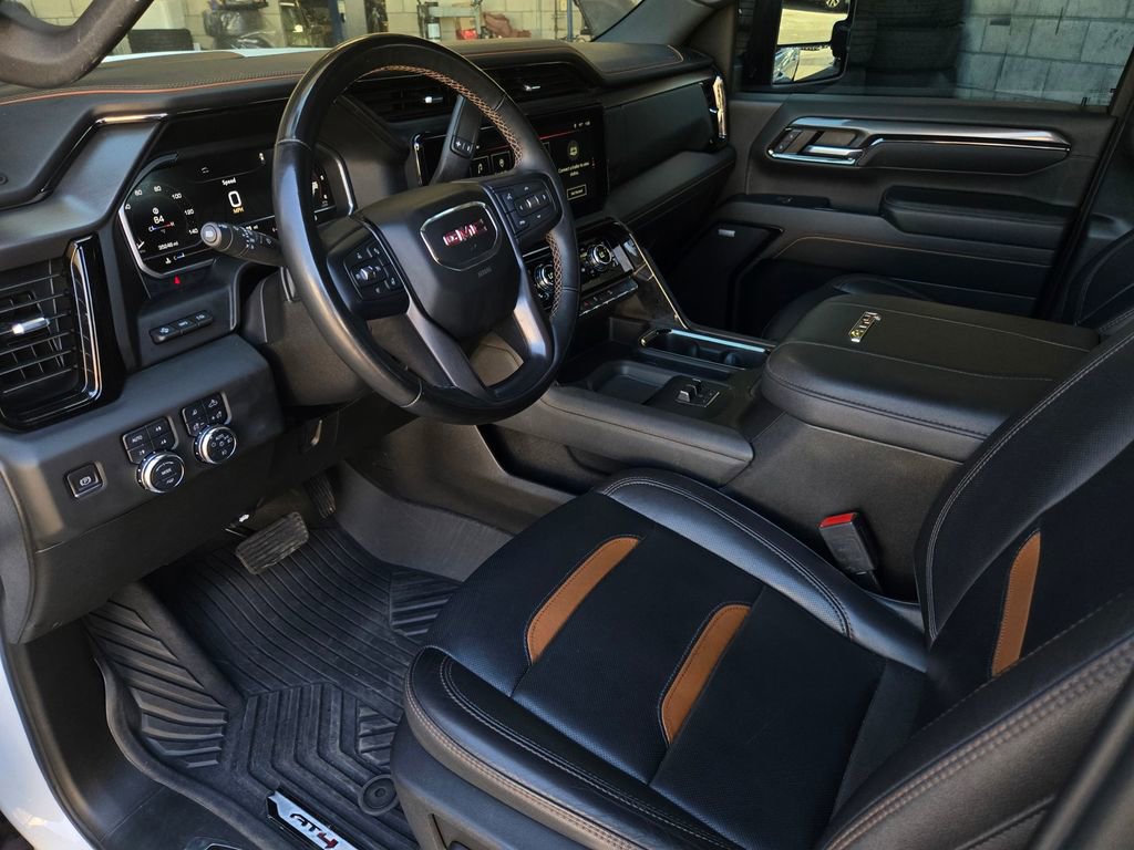 Used 2024 GMC Sierra 2500 AT4 w/ AT4 Premium Plus Package AWD/4WD image 15