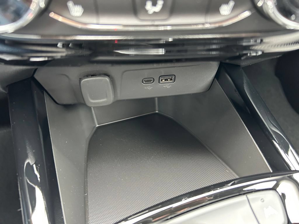 New 2026 Chevrolet Trax LT w/ Driver Confidence Package FWD image 29