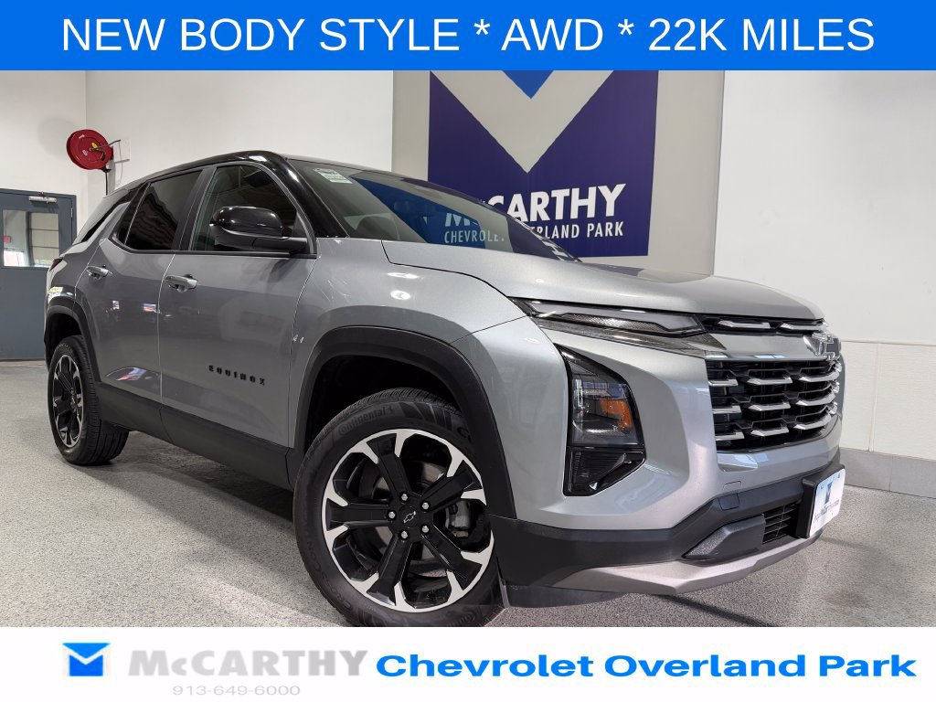 Used 2025 Chevrolet Equinox LT AWD/4WD image 1
