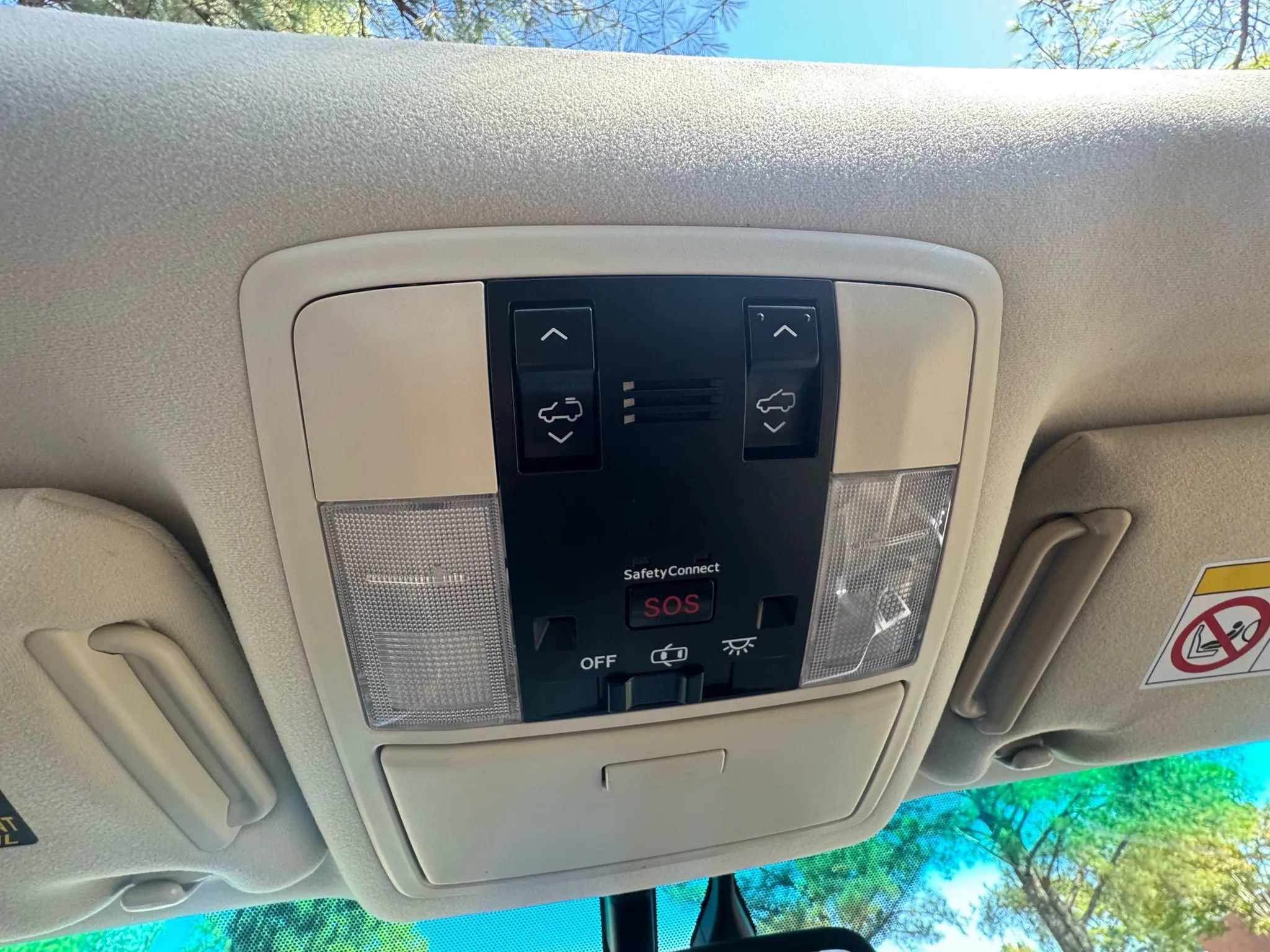 Used 2013 Lexus GX 460 image 25