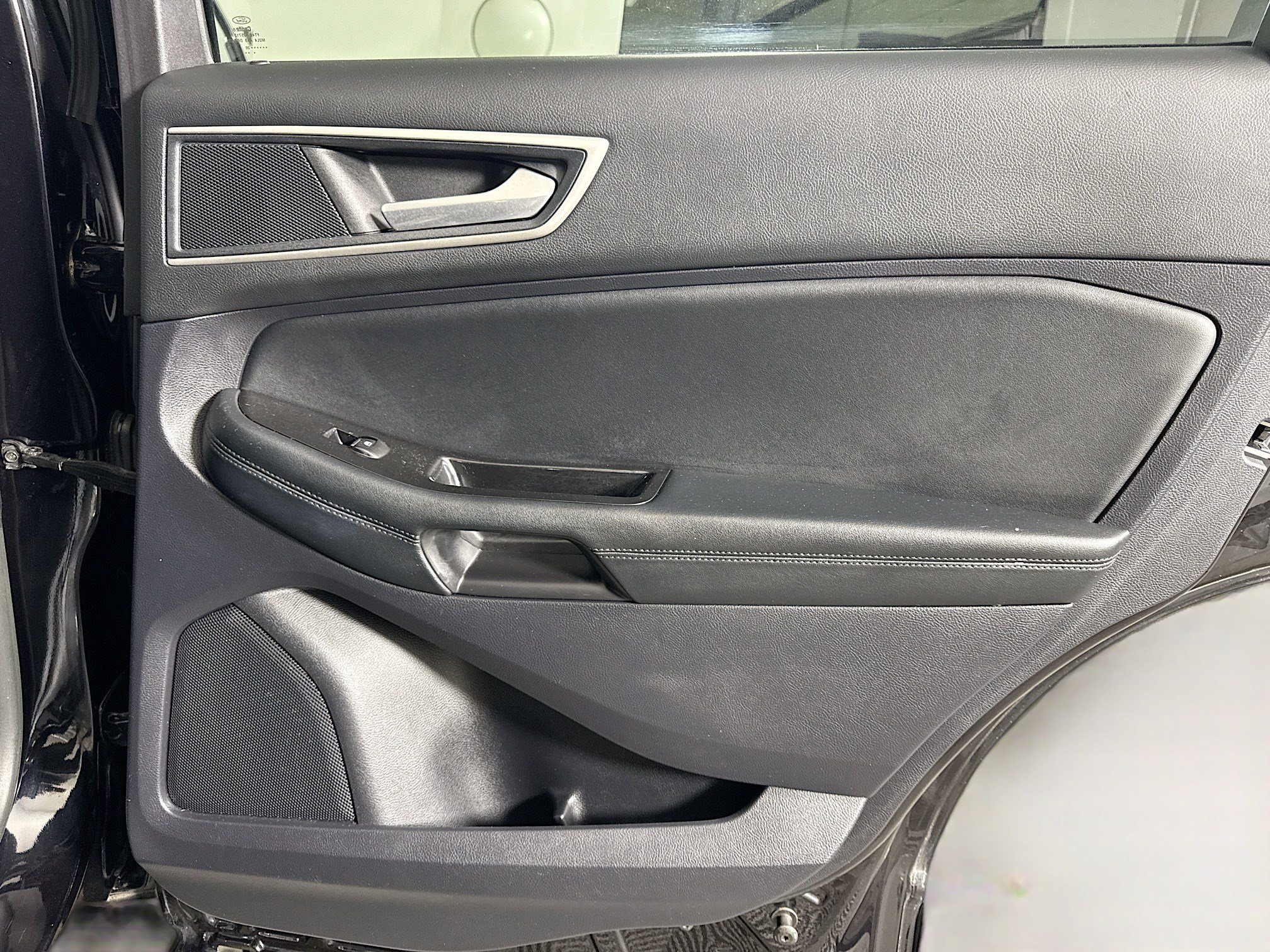 Used 2020 Ford Edge SEL FWD image 28