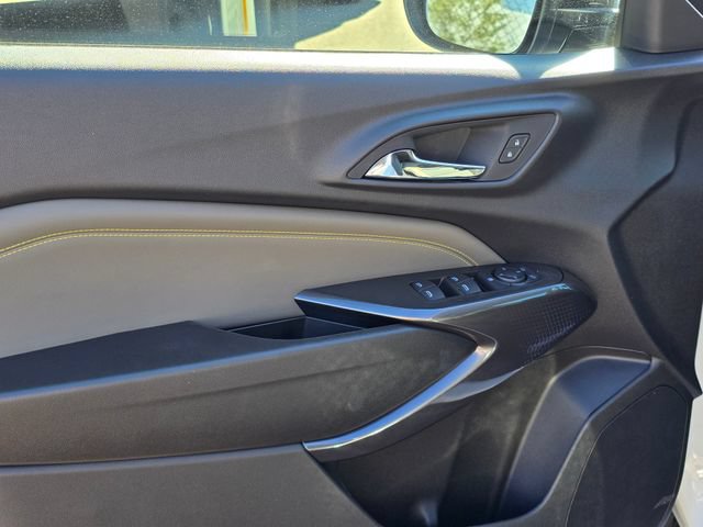 New 2026 Chevrolet Trax ACTIV w/ Sunroof Package FWD image 23