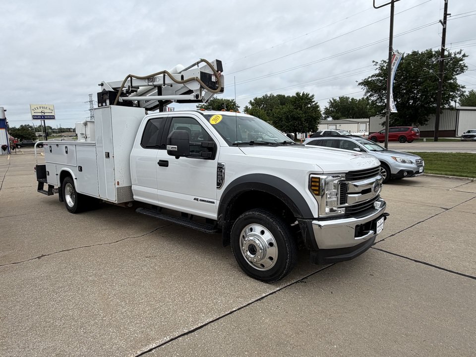 Used 2019 Ford F550 4x4 SuperCab Super Duty w/ XLT Value Package image 3
