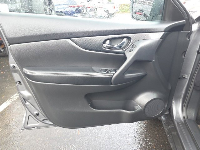 Used 2015 Nissan Rogue SL image 8