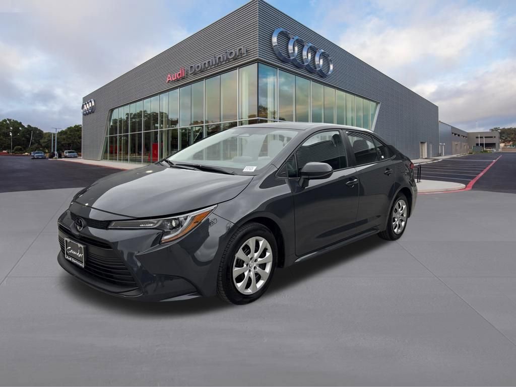 Used 2025 Toyota Corolla LE FWD image 1