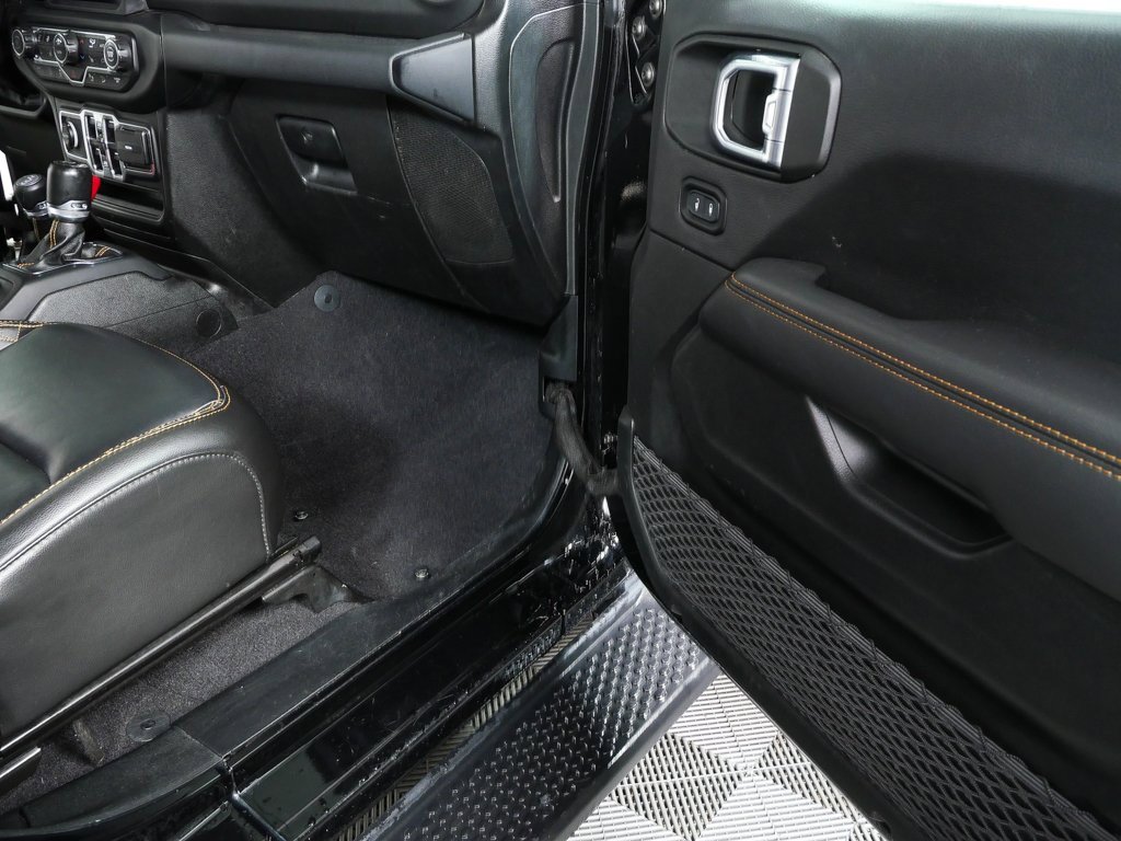 Used 2021 Jeep Wrangler Unlimited Sahara image 22