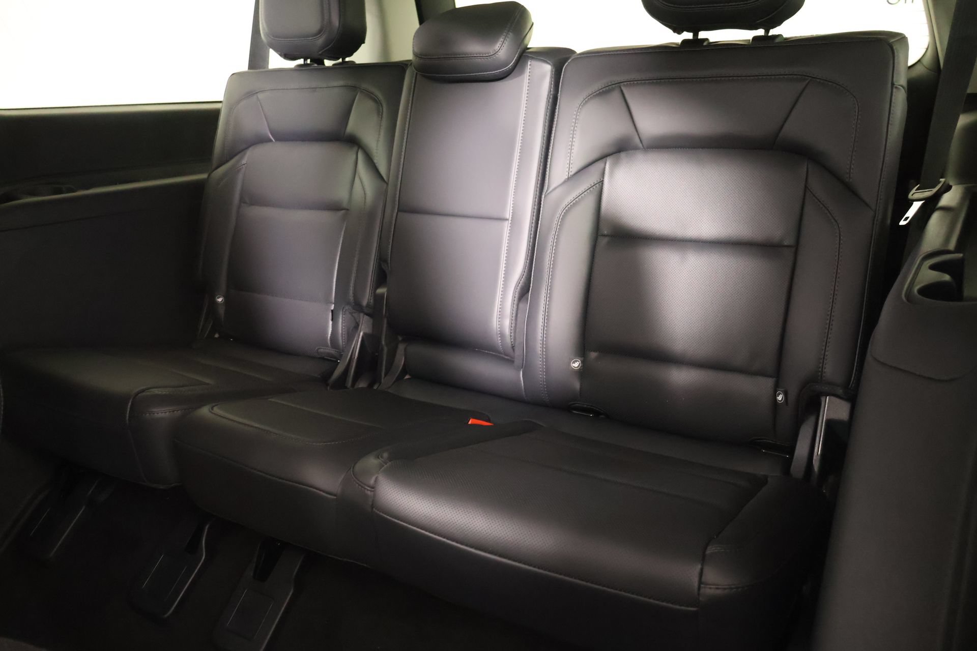 New 2026 Lincoln Navigator L Premier AWD/4WD image 14