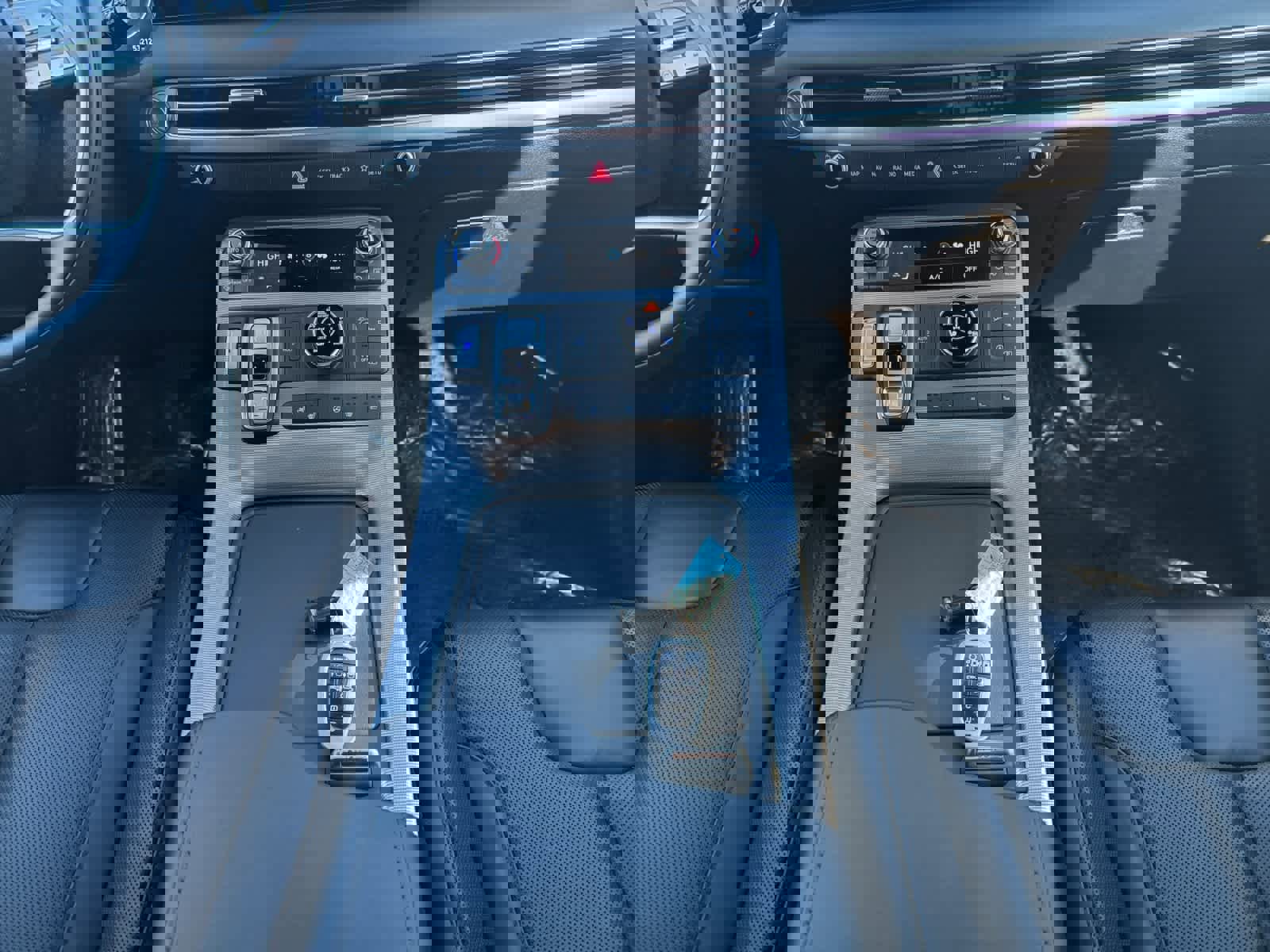 Used 2023 Hyundai Palisade Calligraphy image 16