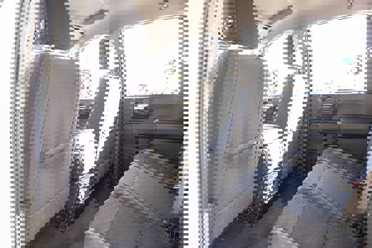 Used 2022 Chevrolet Silverado 2500 Custom w/ Custom Value Package image 29