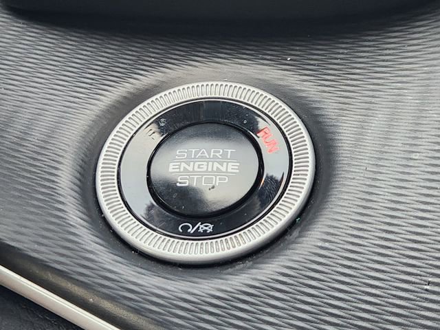 Used 2024 Jeep Grand Cherokee L Laredo RWD image 15